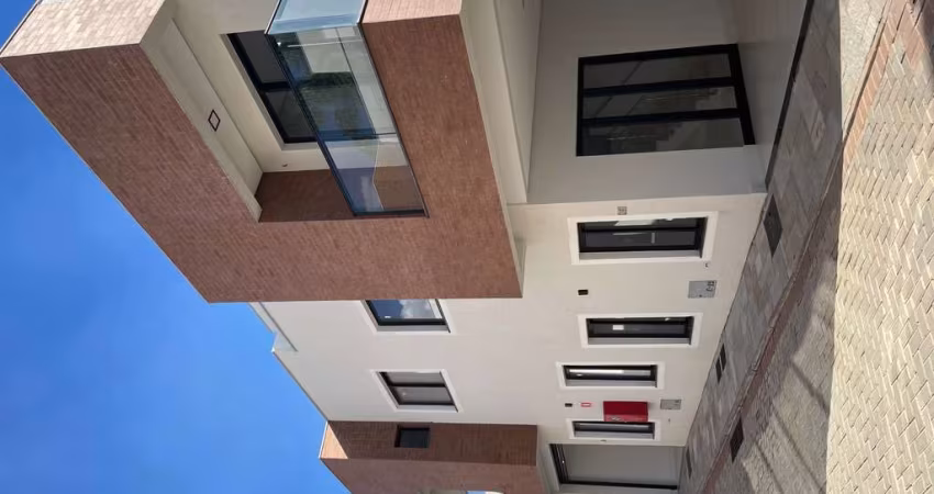 Sobrado em condomínio à venda Casa em Condomínio com 3 Quarto(s) e 3 banheiro(s) à Venda, 145.96 por R$ 840.000 no setor Jardim Atlântico AD28417
