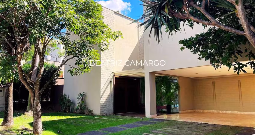CASA SOBRADO NO ALPHAVILLE FLAMBOYANT IPÊS PRÓXIMA AO LAGO Casa em Condomínio com 4 Quarto(s) e 8 banheiro(s) à Venda, 285 por R$ 3.800.000 no setor Residencial Alphaville Flamboyant AD25600