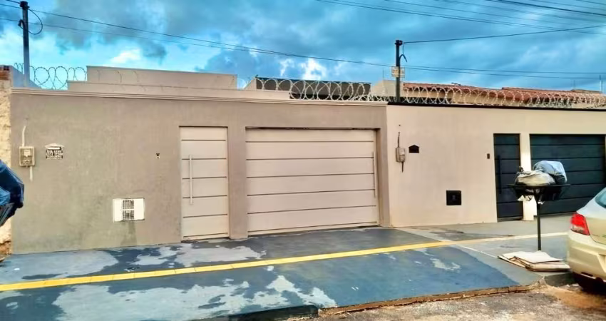 Casa de Rua à venda com 120m², 3 Quartos e 2 Vagas Casa de Rua com 3 Quarto(s) e 2 banheiro(s) à Venda, 70 por R$ 380.000 no setor Parque da Nacoes AD28465