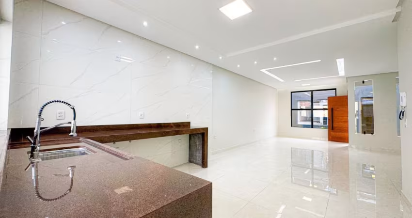 CASA LINEAR ALTO PADRÃO.