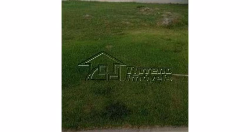 Terreno com 212m² em condomínio em Jacareí