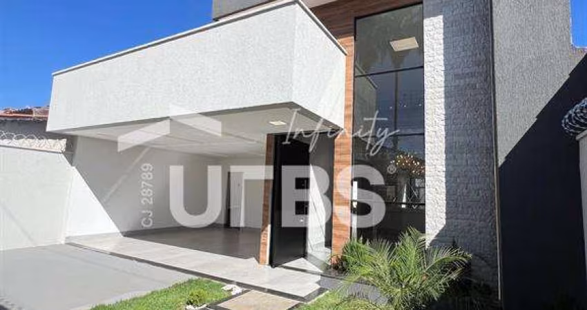 0 - Casa 3 quartos, sendo 3 suítes