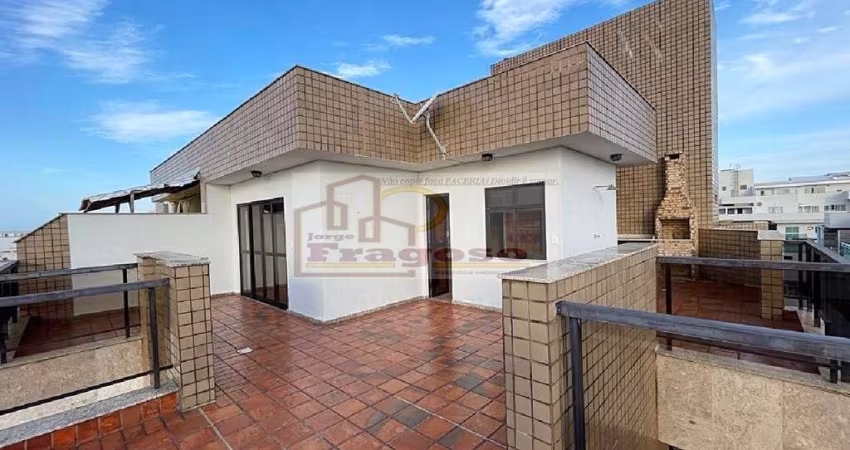 Cobertura no Centro de Cabo Frio-RJ: 2 quartos, 1 suíte, 2 salas, 4 banheiros, 2 vagas.