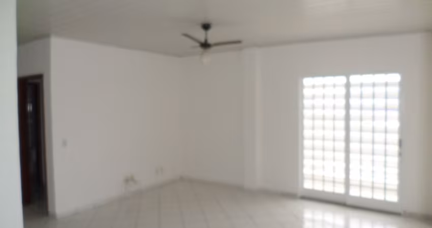 Excelente apartamento super bem localizado