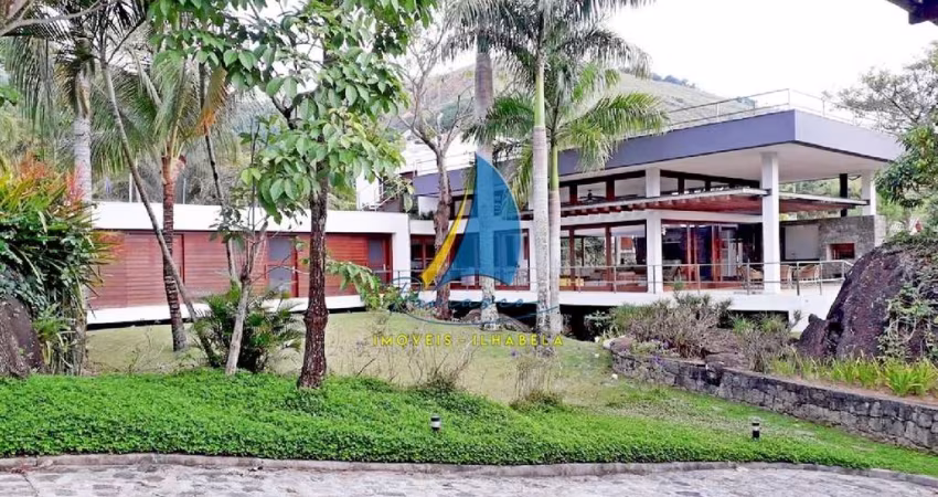 CASA TÉRREA EM CONDOMÍNIO DE ALTO PADRÃO - REGIÃO CENTRAL DE ILHABELA