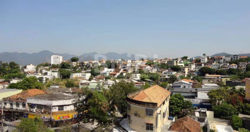 ÓTIMO APARTAMENTO DE SALA E 2 QUARTOS, PERTO DE TUDO!!! VAZIO!!!