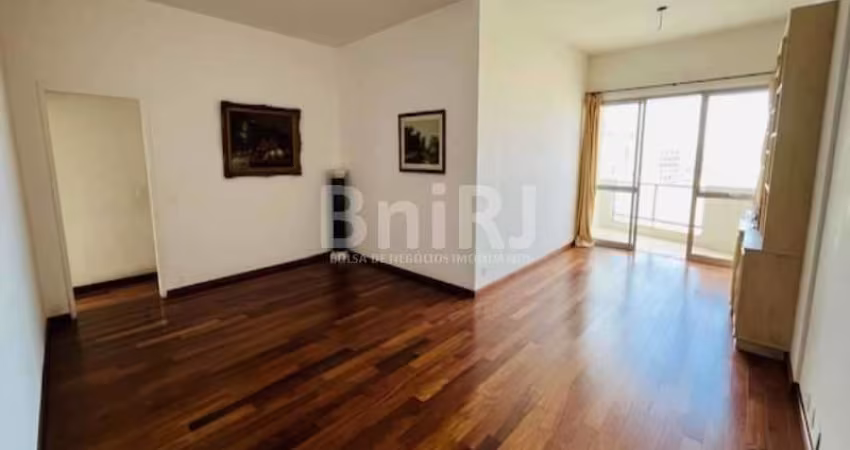Apto de 112m² e uma vaga na escritura. Andar Alto com Vista livre - Mar, Montanhas e Bairro, e diversas comodidades no edifício