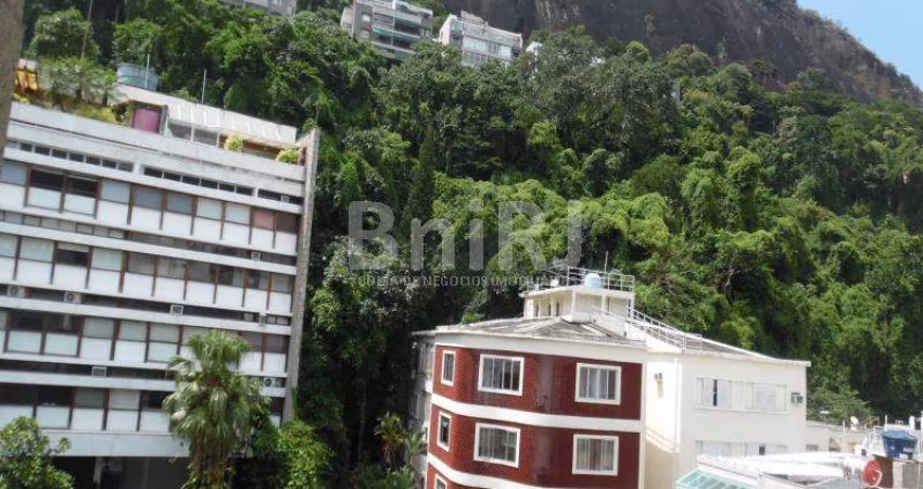 APARTAMENTO 3 QUARTOS LAGOA