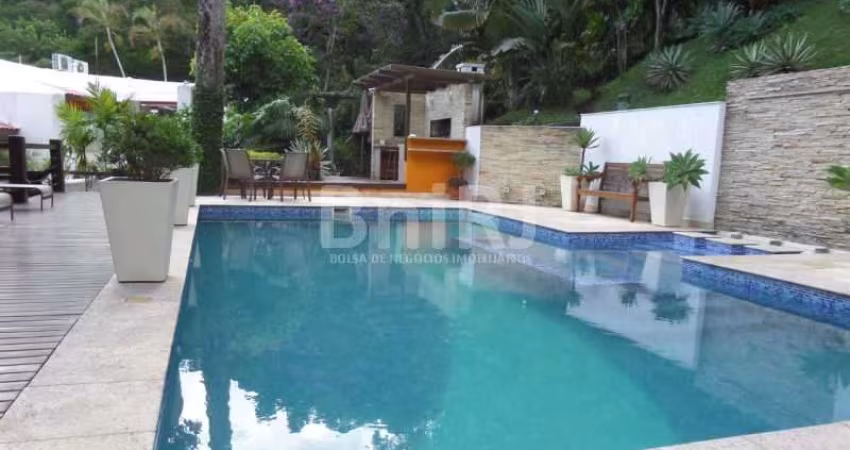 Casa na Gávea! Espetacular.