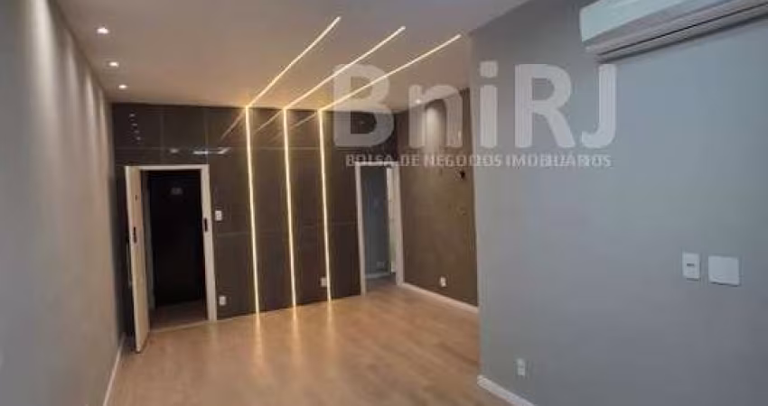 Apartamento 120mtrs², Rua marques de Abrantes, próximo ao metro do flamengo!