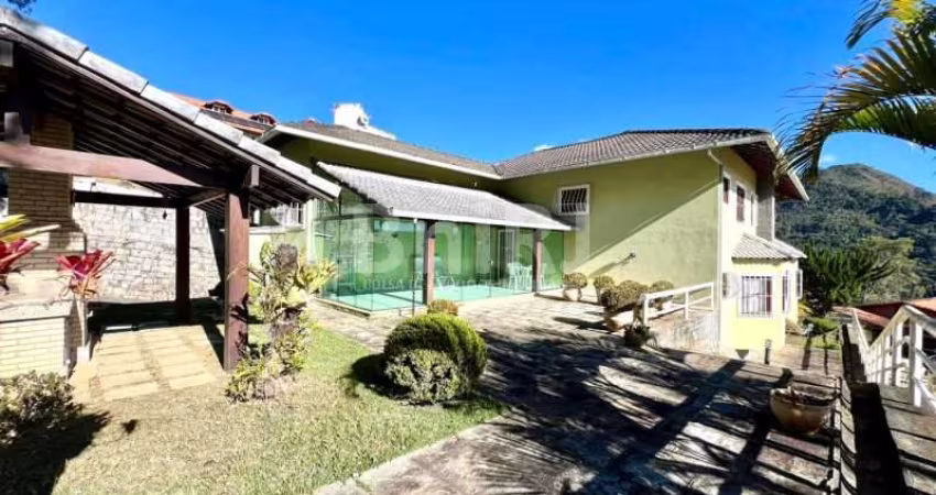 Casa com 3 dormitórios à venda, 310 m² por R$ 1.400.000 - Quebra Frascos - Teresópolis/RJ