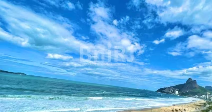 Apartamento Frontal Mar em Ipanema