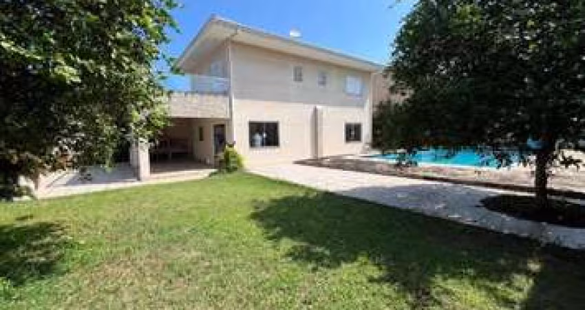 NOVIDADE – Casa Isolada com 2 Lotes no Balneário Florida!