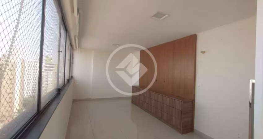 Apartamento no Cambuí andar alto com 2 vagas de Garagem codigo: 85265