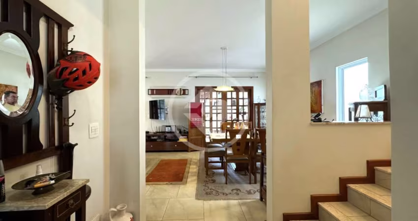 Casa em condomínio alto padrão, Manacas Betel, 4 dorm e piscina codigo: 94522