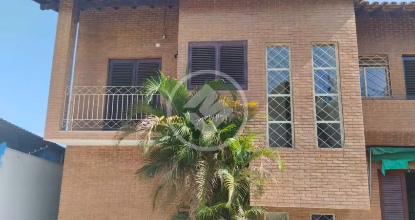 SOBRADO CLÁSSICO E COM MUITO CHARME NO TRADICIONAL BAIRRO JD. ESPLANADA codigo: 114898