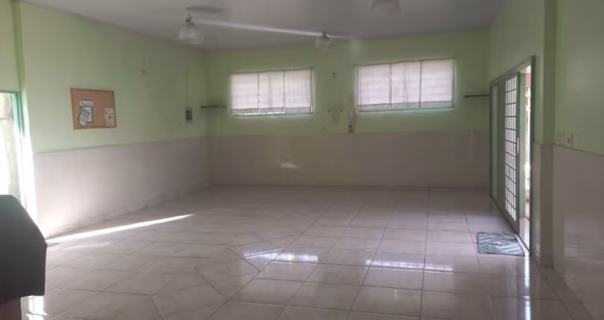 EXCELENTE SALÃO PARA IGREJA OU COMÉRCIO