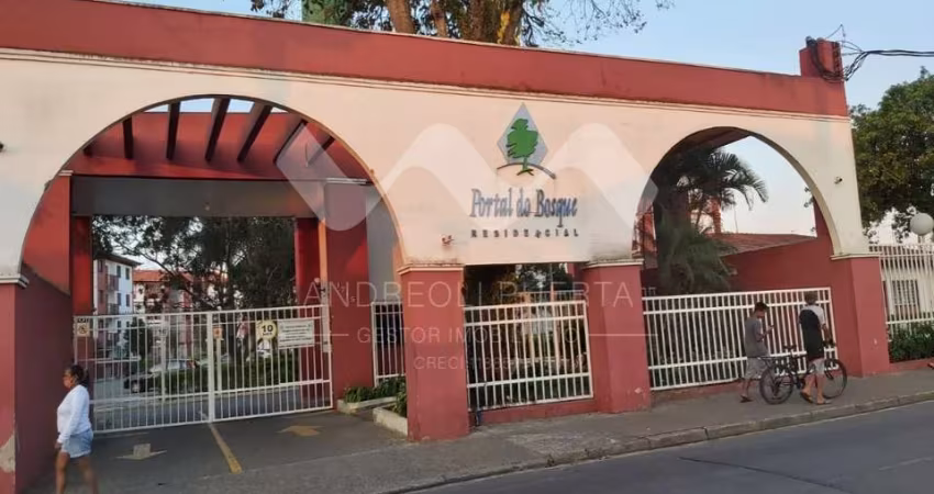 Ótimo apartamento no Portal do Bosque!