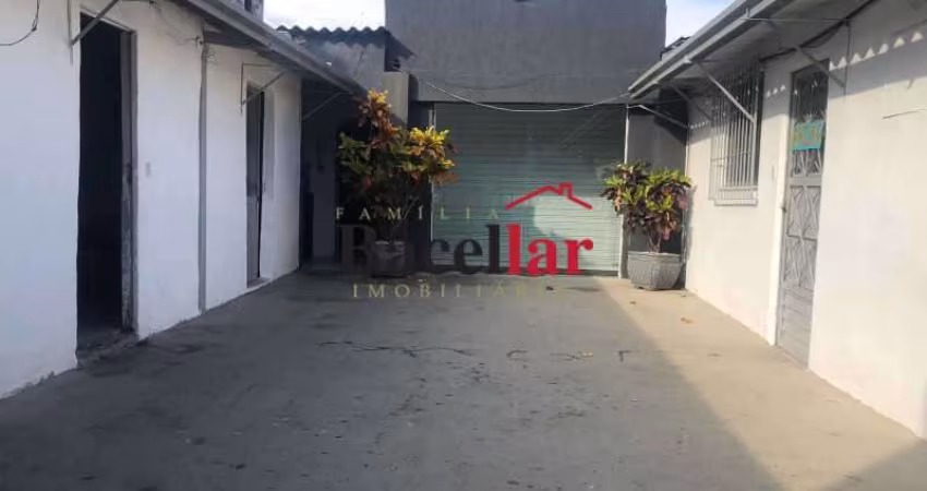 Sala comercial com 1 sala à venda na Rua Ipiru, Cacuia, Rio de Janeiro