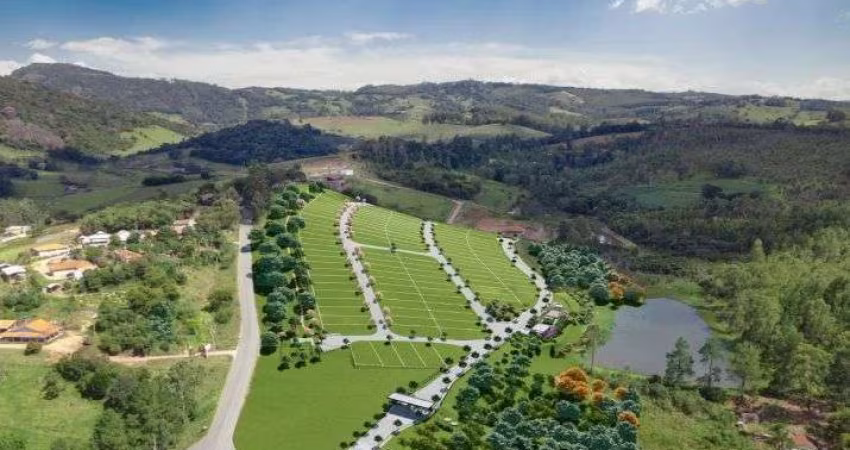 Ótima localização em PEDRA BELA | LOTES a partir de 250m² em Condomínio com Lazer e Lago