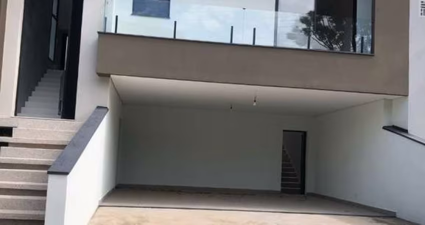 Maravilhosa Casa Térrea à venda no Condomínio Terras de Gênova, situado no charmoso Bairro Engordadouro em Jundiaí
