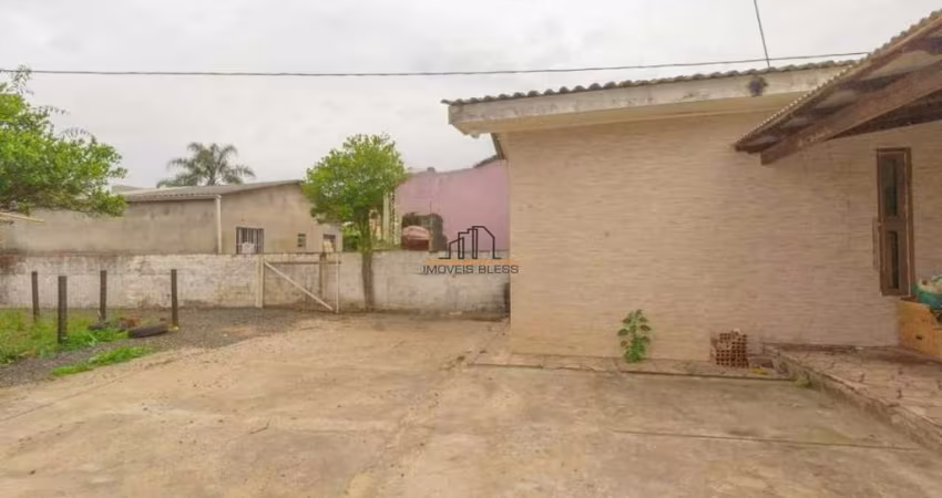 Casa localizada no bairro Harmonia/Canoas