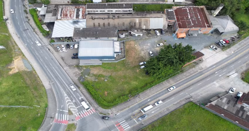 Terreno para venda com 1600 metros quadrados em Joinville - SC