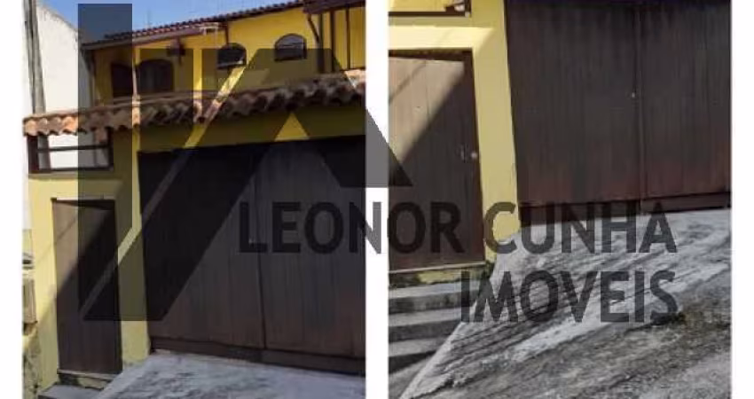 Casa com 2 quartos à venda na Rua das Rosas, Vila Valqueire, Rio de Janeiro