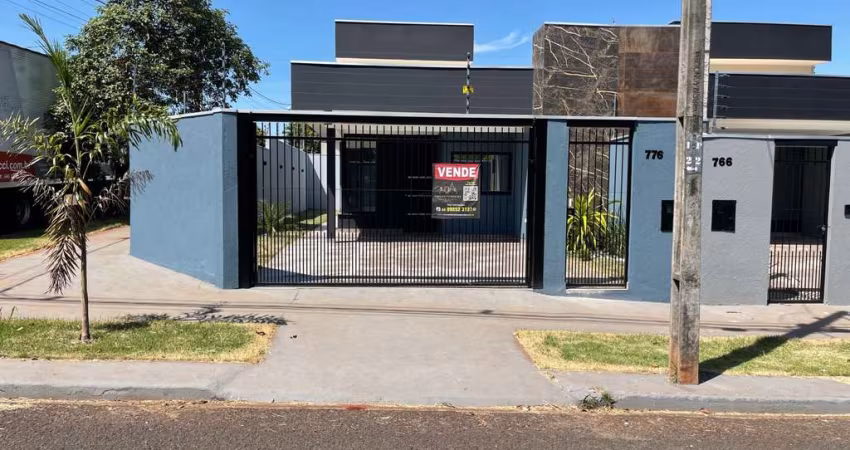 Vende Se Linda Casa de Esquina no Jardim Colina Verde em Maringá