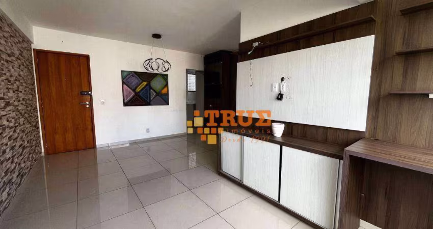 Apartamento com 3 dormitórios à venda, 74 m² por R$ 420.000,00 - Casa Amarela - Recife/PE