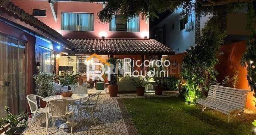 Casa em condomínio fechado com 4 quartos à venda na Avenida Santos Dumont, Estrada do Coco, Lauro de Freitas