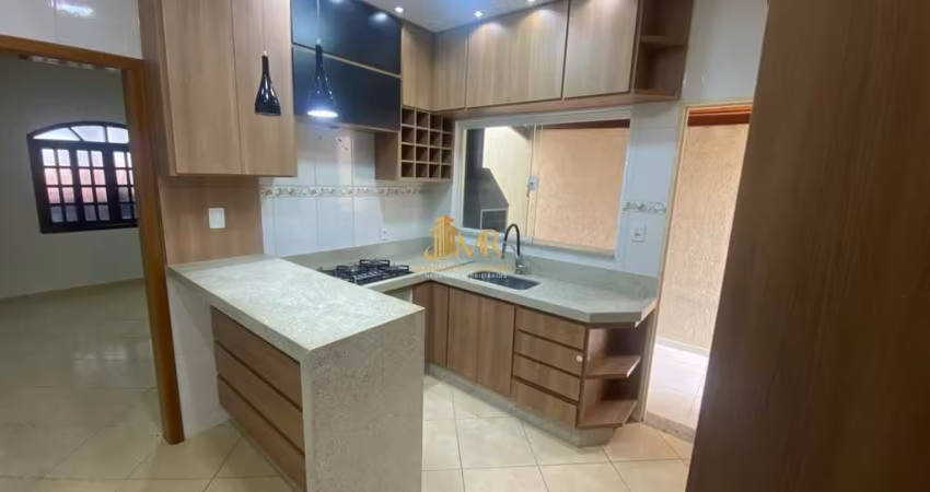 Casa semi mobiliada com planejados à Venda, Beira Rio II, Guaratinguetá, SP