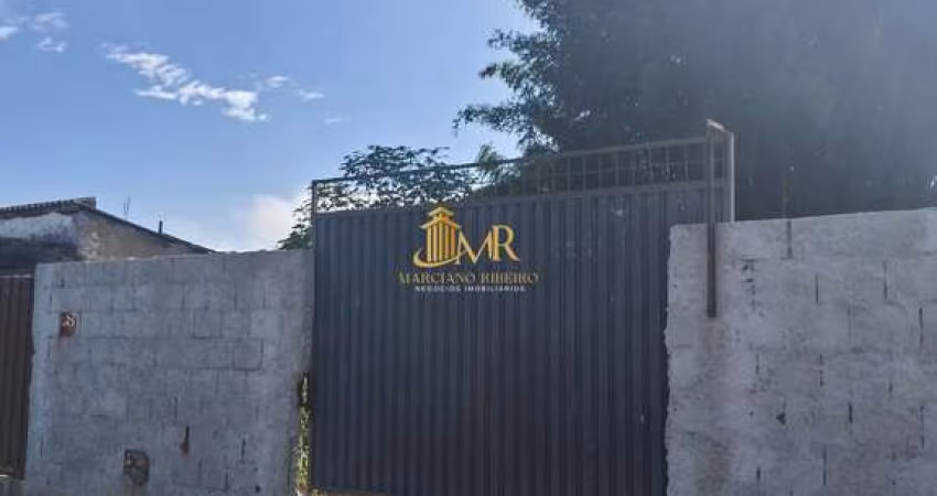 Lote murado, próximo a peixoto de Castro, Bairro da Cruz, Lorena