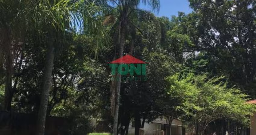 Chácara em Condomínio à Venda em Itu-SP, Terras de Santa Carolina II: 2 Quartos, 1 Sala!