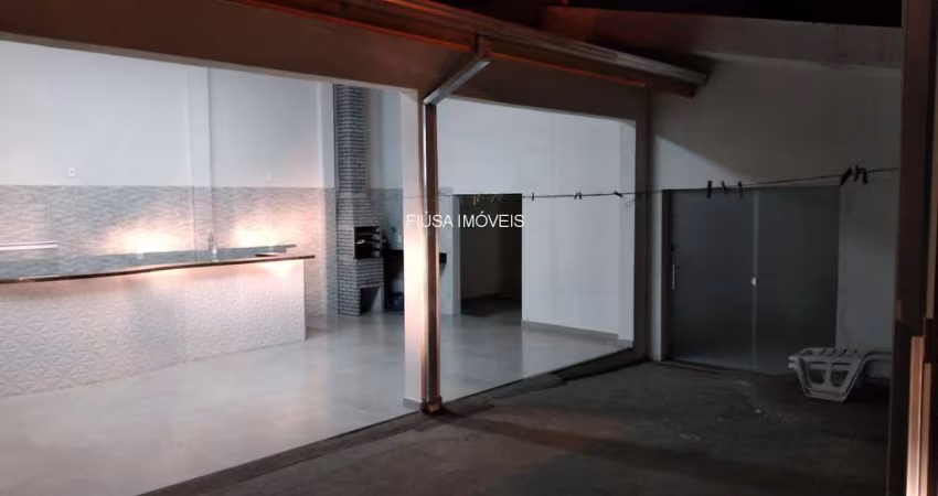 Casa com 3 quartos para alugar na RUA 4, 8957, Centro, Rifaina