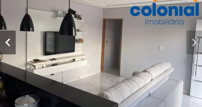 CASA COM 3 QUARTOS/1 SUÍTE E AMPLO TERRENO, VILA PRIMAVERA, JARINÚ SP.