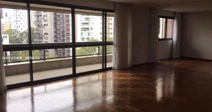 Lindo Apartamento a Venda com 4 suites, 4 vagas, 227m2