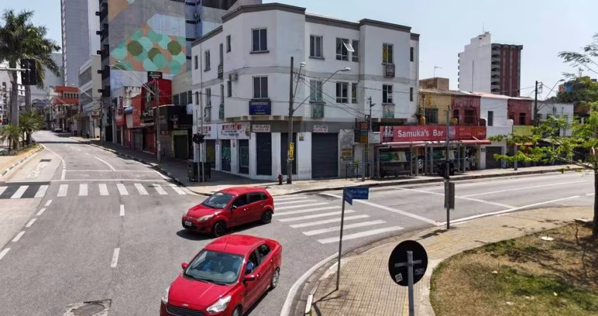 Lojas comerciais disponíveis. Diversos valores e dimensões a combinar.