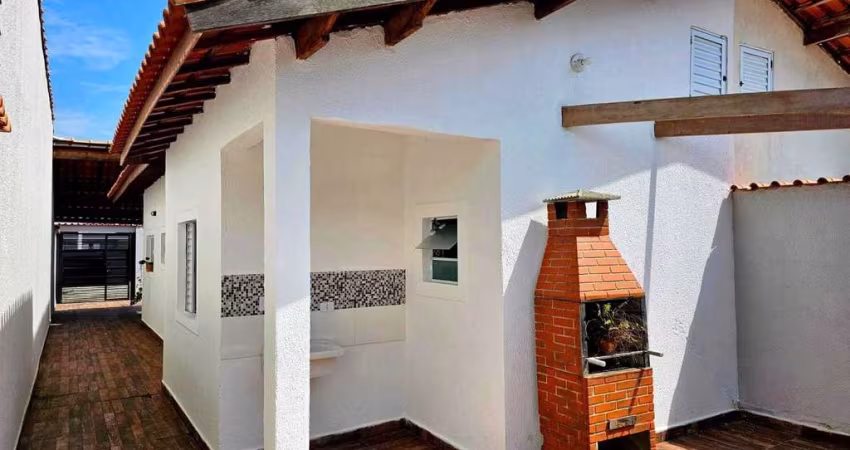 Linda Casa Bairro Gaivota/Itanhaem