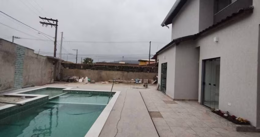 Casa à venda em Itanhaém/SP