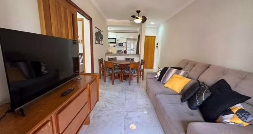 Apartamento com 02 dormitórios na Praia grande em Ubatuba.