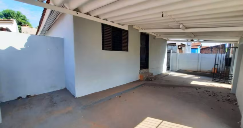 Casa para Locação em Araçatuba, NOVO UMUARAMA, 3 dormitórios, 1 banheiro, 1 vaga