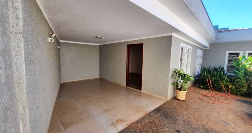 Casa para Locação em Araçatuba, VILA SANTA MARIA, 3 dormitórios, 1 suíte, 1 banheiro, 2 vagas
