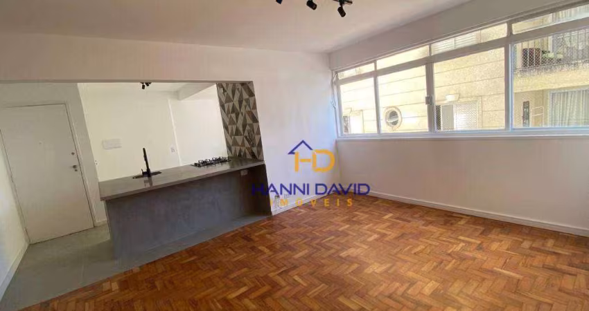 Apartamento A venda reformado  na vila Mariana 3 dormitórios 1 suíte 1 vaga cozinha americana  Metrô Ana Rosa 10 m a pé para Ibirapuera SP.
