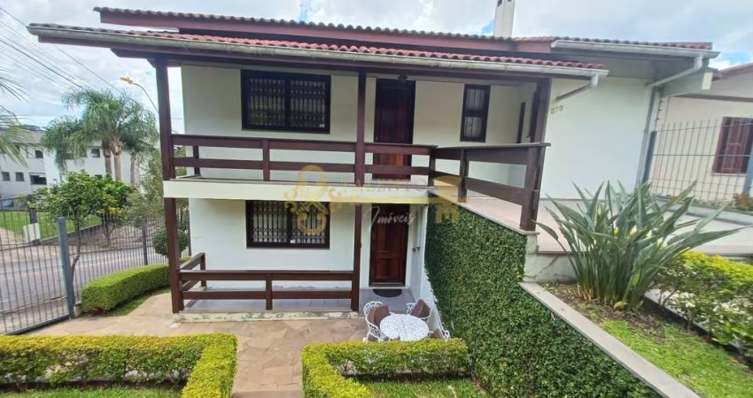 Casa à venda no bairro Universitário - Caxias do Sul/RS