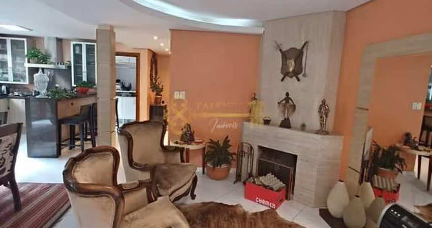 Sobrado Triplex Alto Padrão