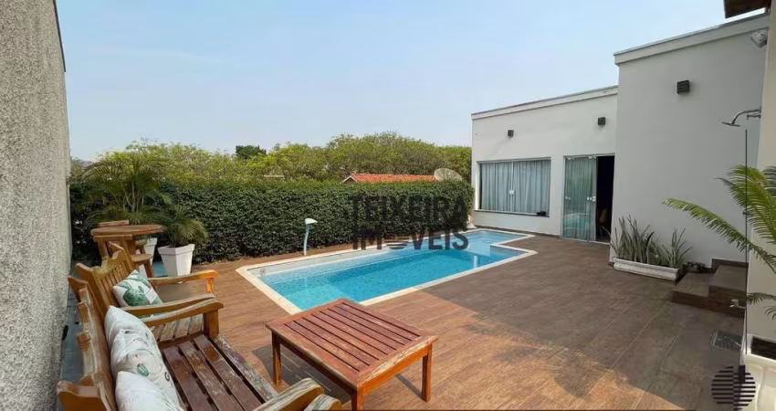 Casa com piscina á venda em excelente Bairro em Itu.