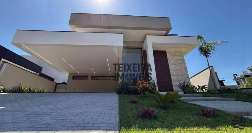 Casa à venda no Condomínio Portal dos Bandeirantes em Salto.