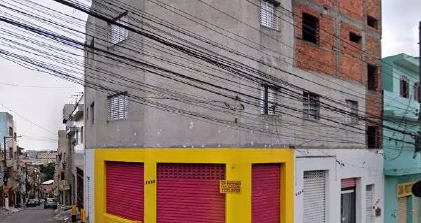 PRÉDIO COMERCIAL COM 3 SALÕES COMERCIAIS MAIS 2 APARTAMENTOS E 1 KITNET SERRARIA DIADEMA
