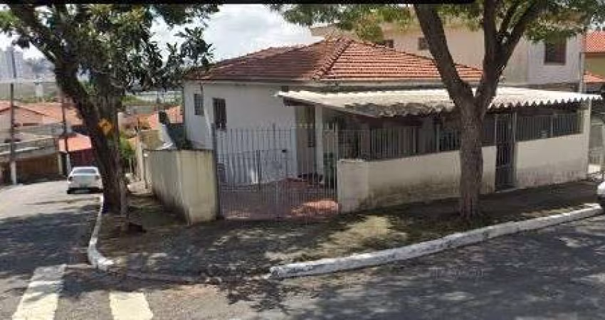 CASA COM 2 MORADIAS : TÉRREA  3 DORMITÓRIOS, TERRENO DE ESQUINA, JARDIM PATENTE PARTE ALTA